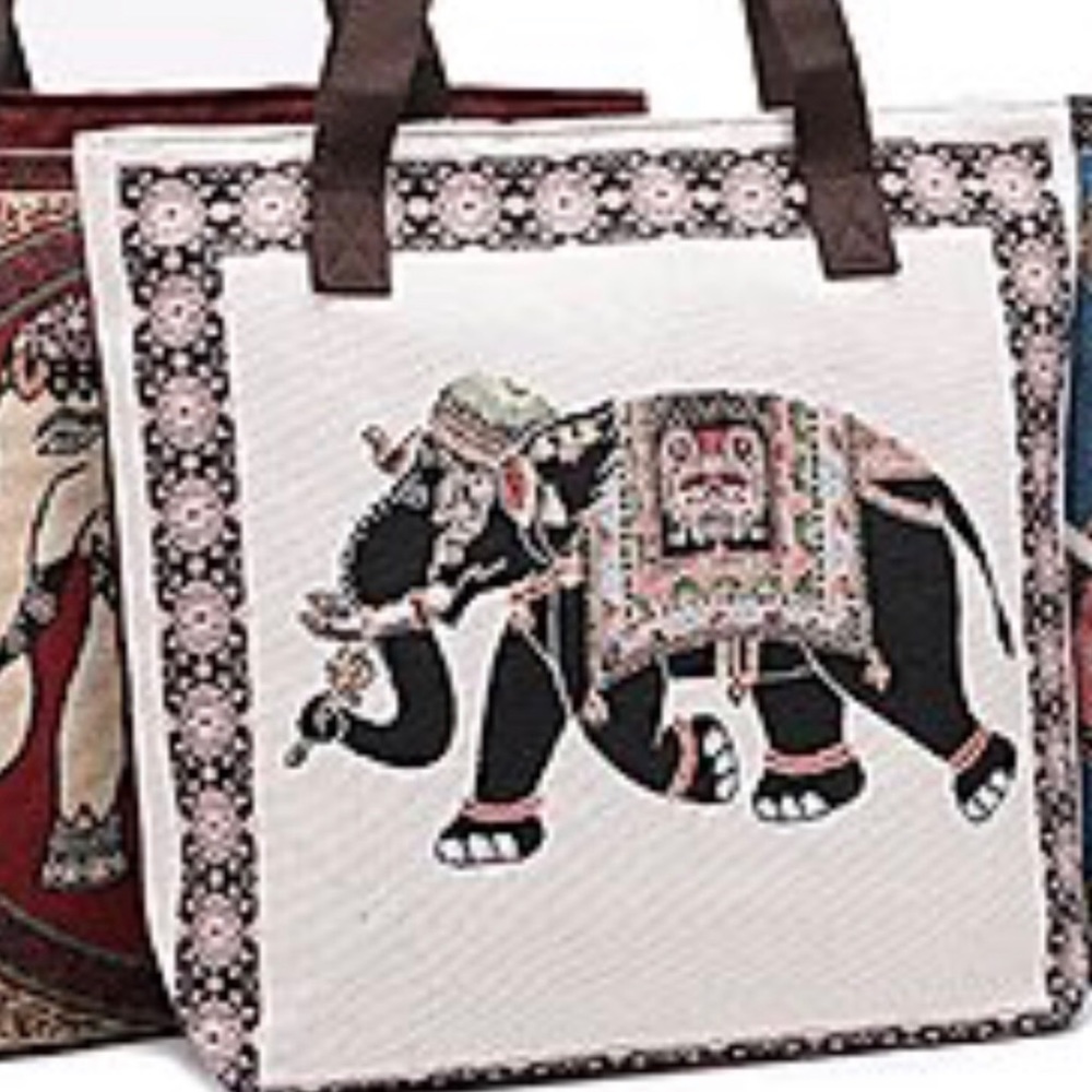 Elephant Large bag with Trunk up
